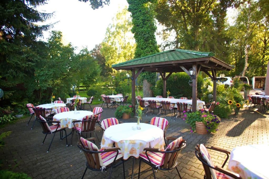 Hotel & Restaurant Dornweiler Hof Илертисен Екстериор снимка