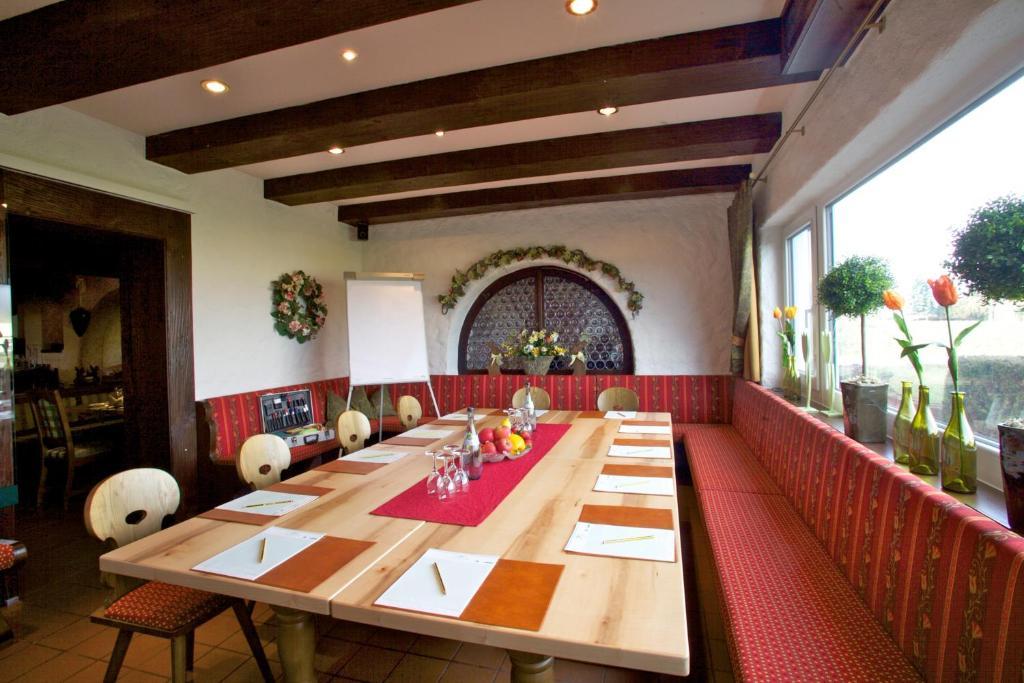 Hotel & Restaurant Dornweiler Hof Илертисен Екстериор снимка