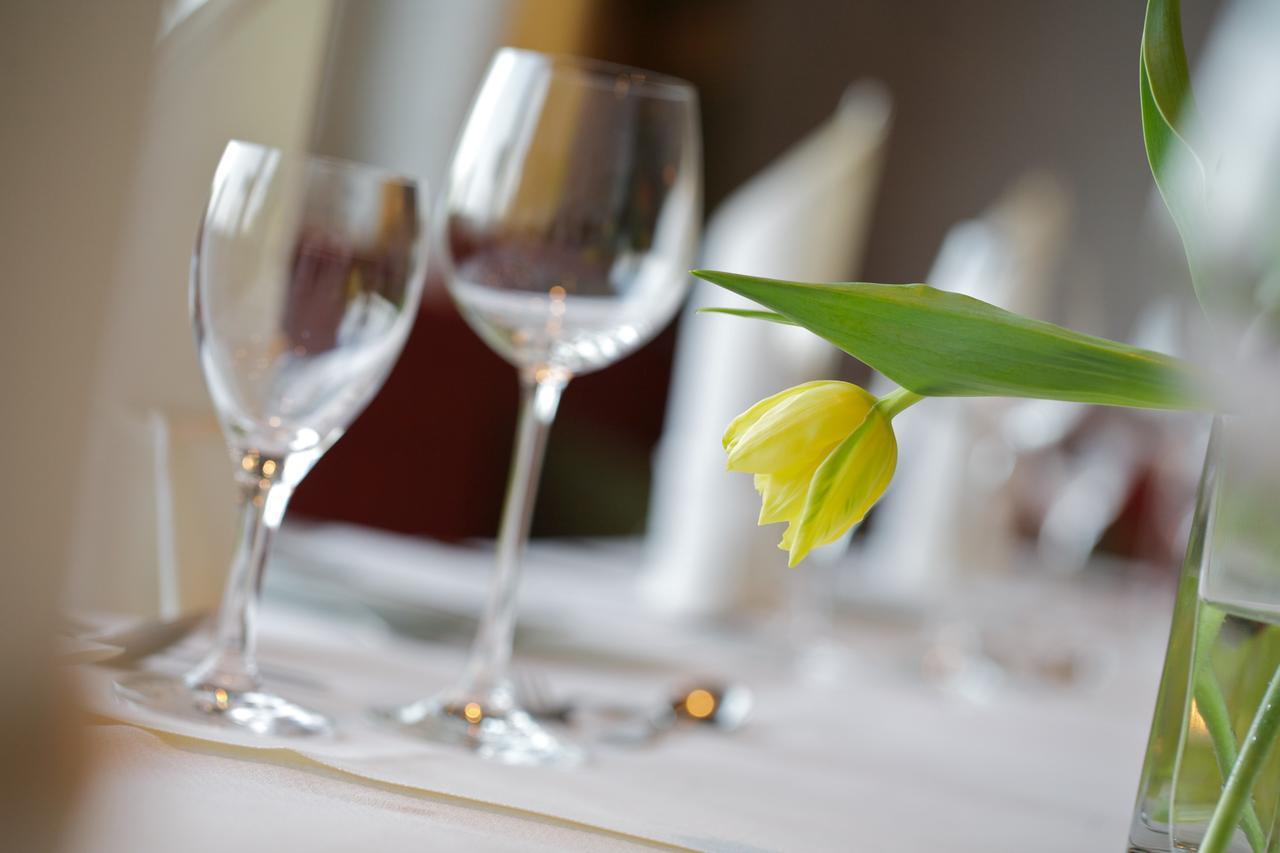 Hotel & Restaurant Dornweiler Hof Илертисен Екстериор снимка