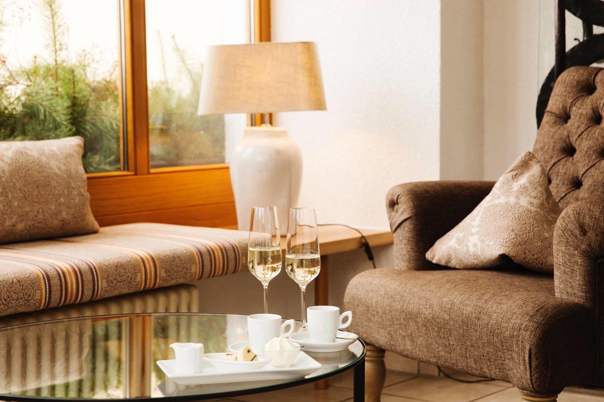 Hotel & Restaurant Dornweiler Hof Илертисен Екстериор снимка