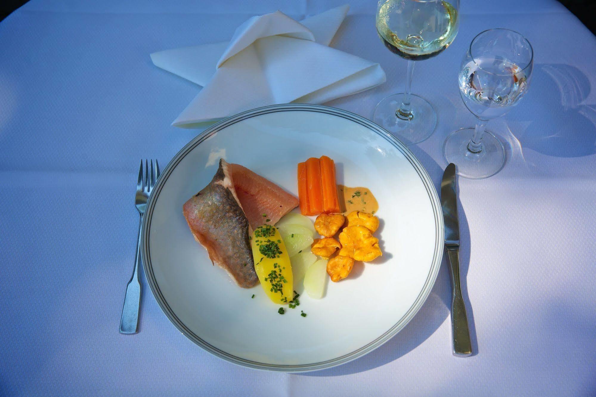 Hotel & Restaurant Dornweiler Hof Илертисен Екстериор снимка